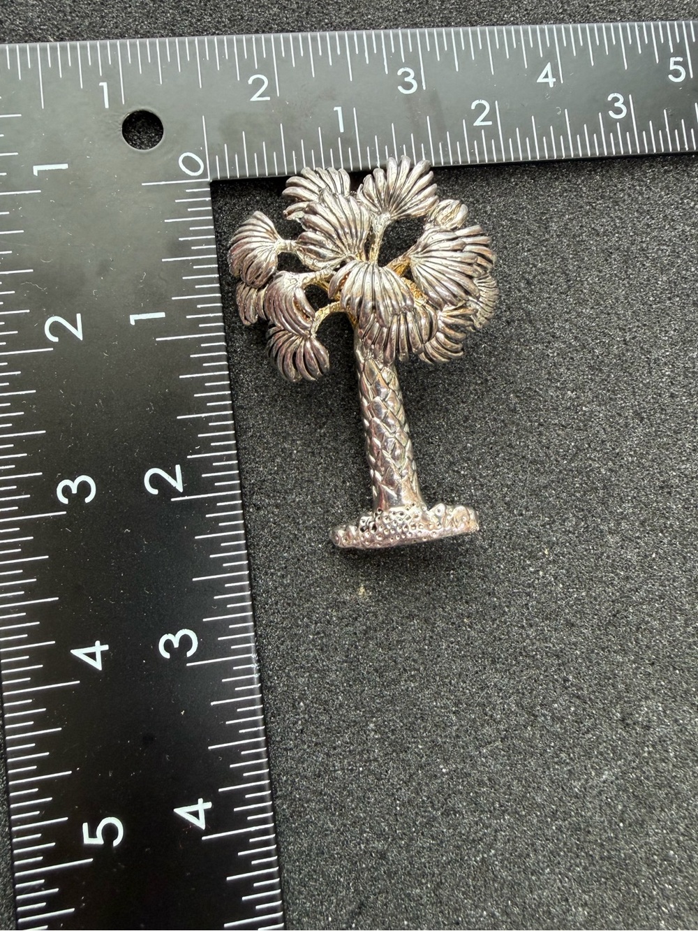 Vintage Palm Tree Brooch - Picture 4 of 5